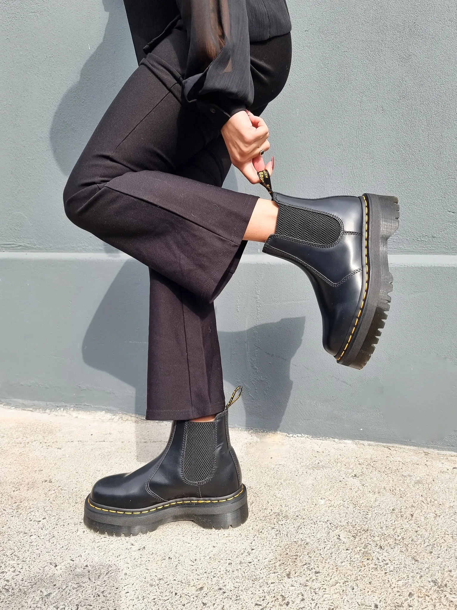 DR. MARTENS 2976 QUAD BLACK SMOOTH