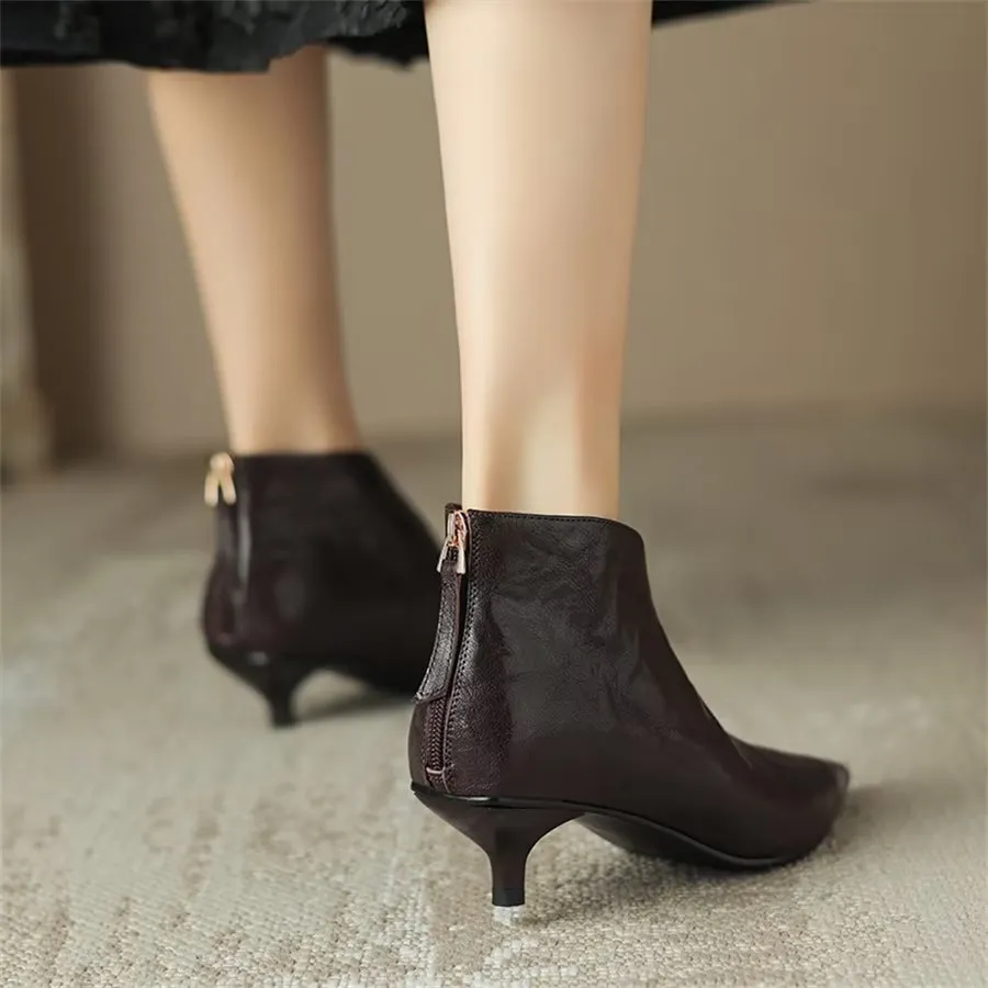 Elegant Cow Leather Pointed Toe Diagonal Zipper Boots