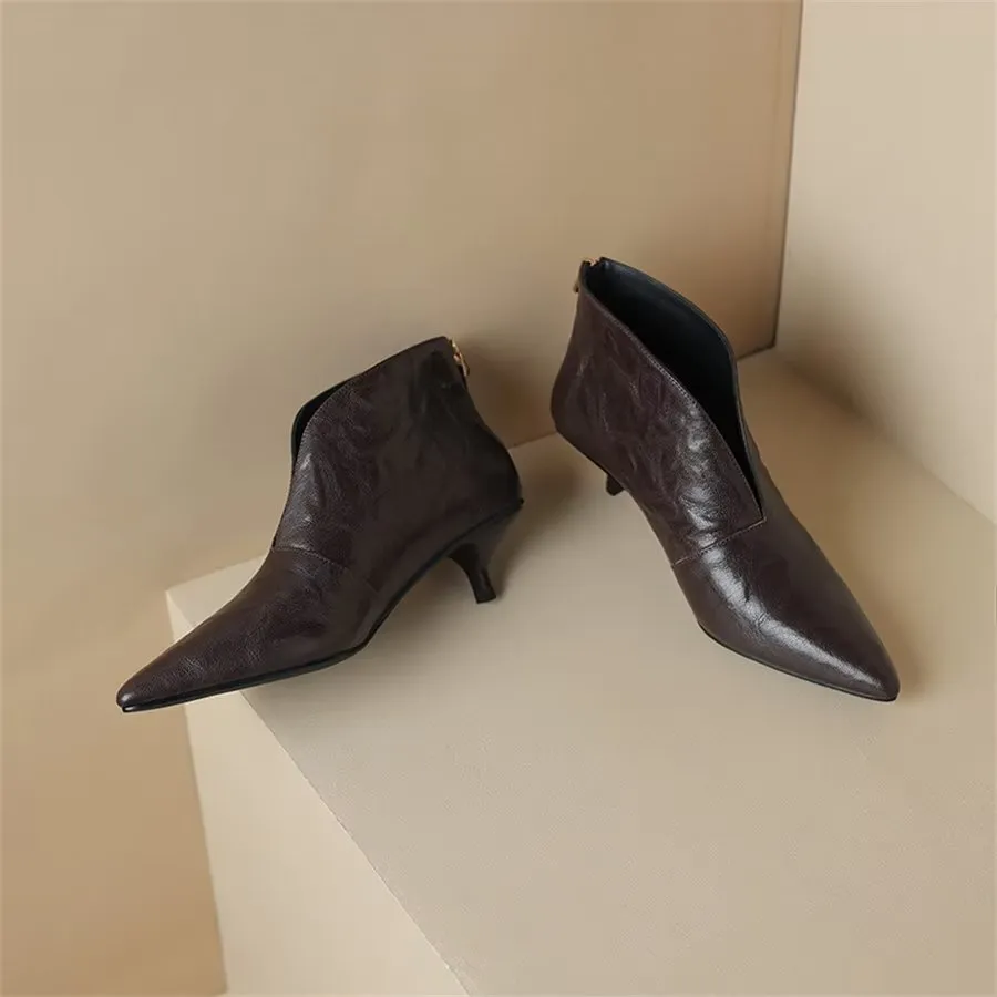 Elegant Cow Leather Pointed Toe Diagonal Zipper Boots