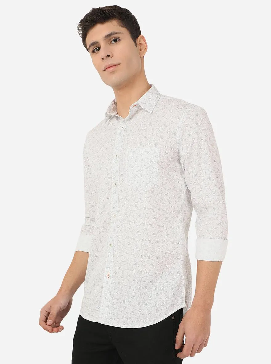 Snow White Printed Slim Fit Semi Casual Shirt | JadeBlue