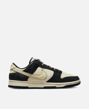 WMNS Nike Dunk Low LX (Black/Team Gold-Coconut Milk)